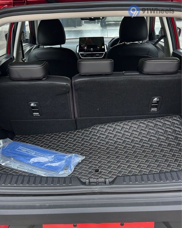 XUV 3XO Bootspace