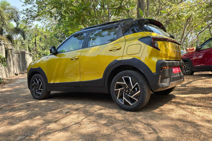 Mahindra XUV 3X0 Left Rear Three Quarter