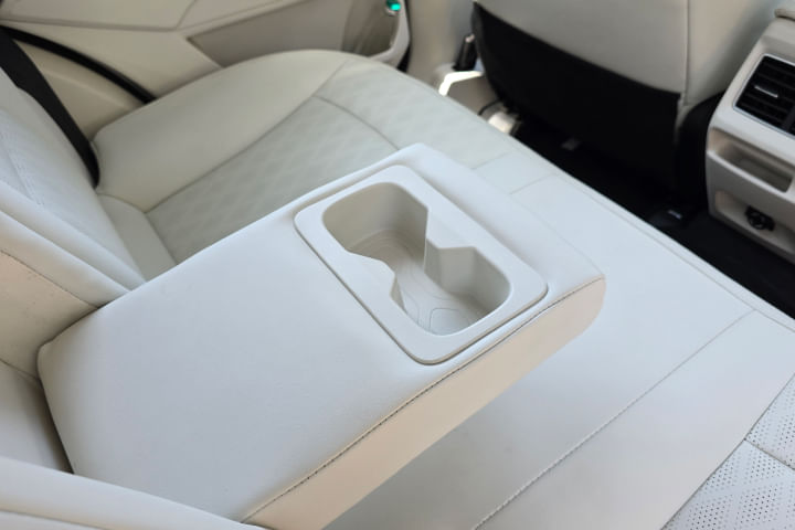Mahindra XUV 3X0 Rear Cup Holders