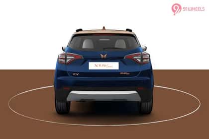 Mahindra XUV 400 Electric Rear View Mahindra XUV 400 Electric Rear View
