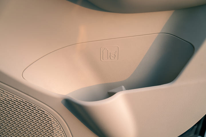 Mahindra XUV 7X0 Passenger Side Front Door Pocket