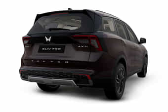 Mahindra XUV 7X0 Right Rear Three Quarter