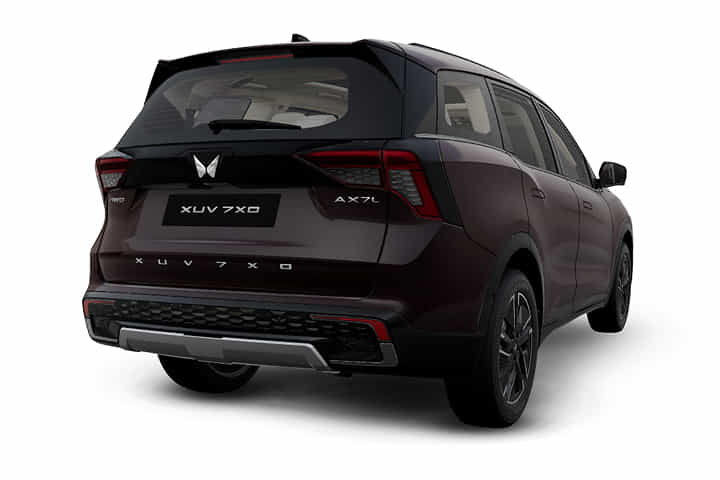 Mahindra XUV 7X0 Right Rear Three Quarter Mahindra XUV 7X0 Right Rear Three Quarter