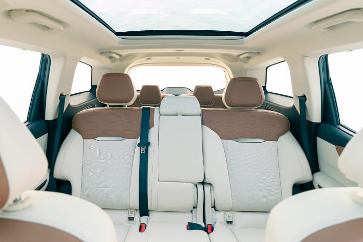 Mahindra XUV 7X0 Rear Seats Mahindra XUV 7X0 Rear Seats
