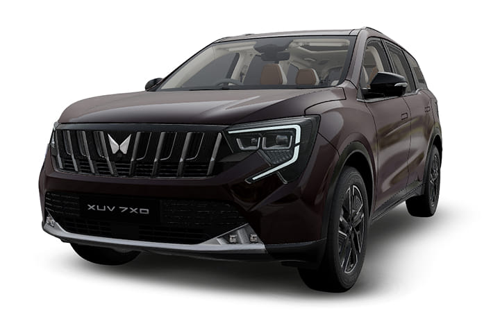 Mahindra XUV 7X0 Left Front Three Quarter