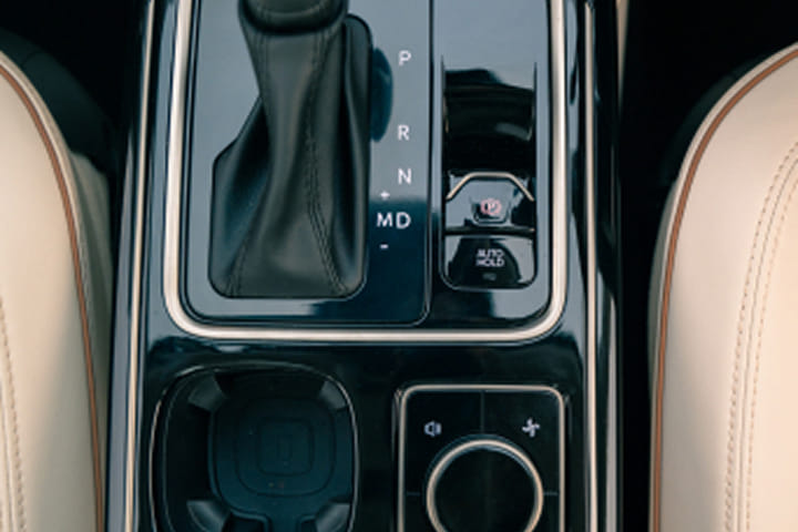 Mahindra XUV 7X0 Parking Brake/Emergency Brake