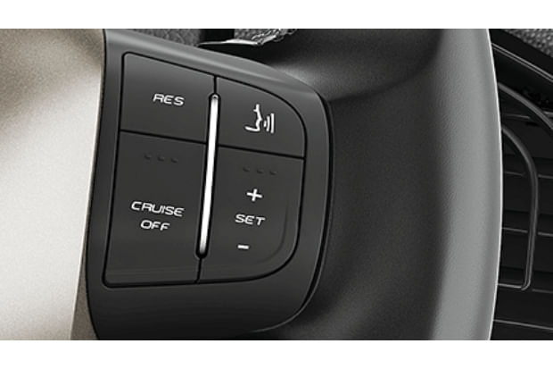 Mahindra XUV500 2020-2021 Steering Controls