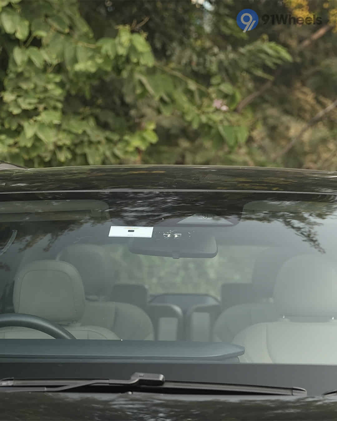 Front Windshield / Windscreen