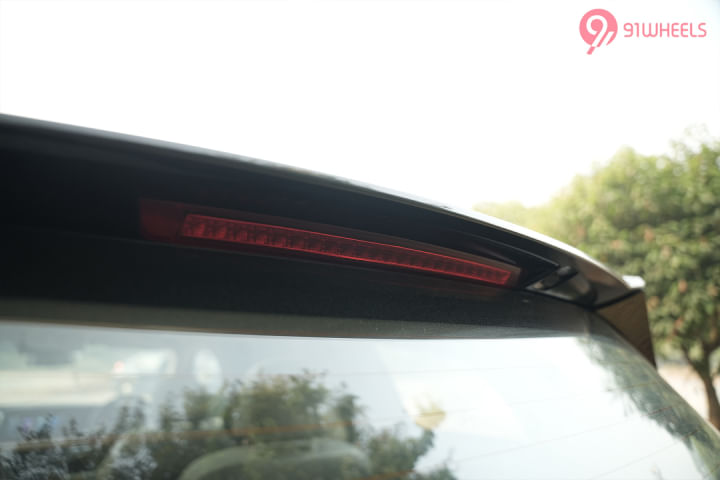 Mahindra XUV700 Rear High Mounted Stop Lamp