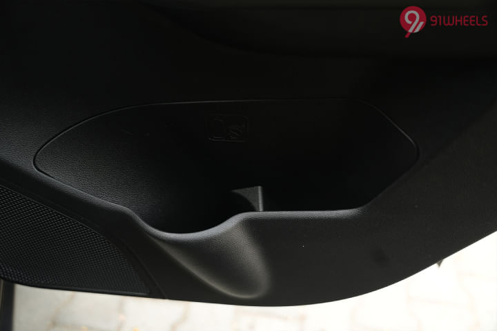 Mahindra XUV700 Rear Door Pocket