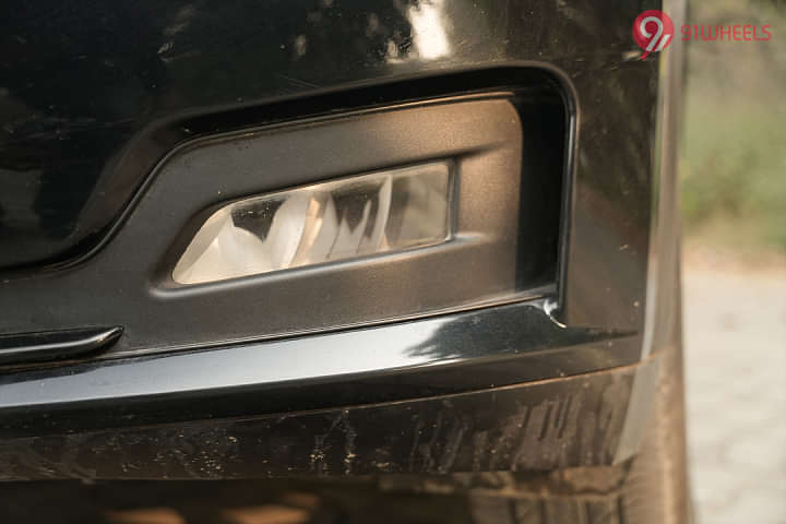 Mahindra XUV 700 Front Fog Lamp