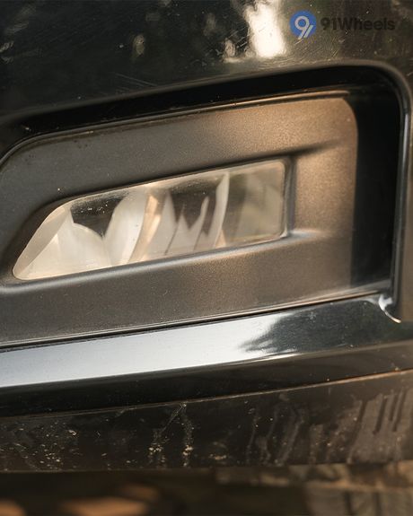 XUV700 2021-2026 Headlight