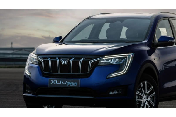 Mahindra XUV700 Grille