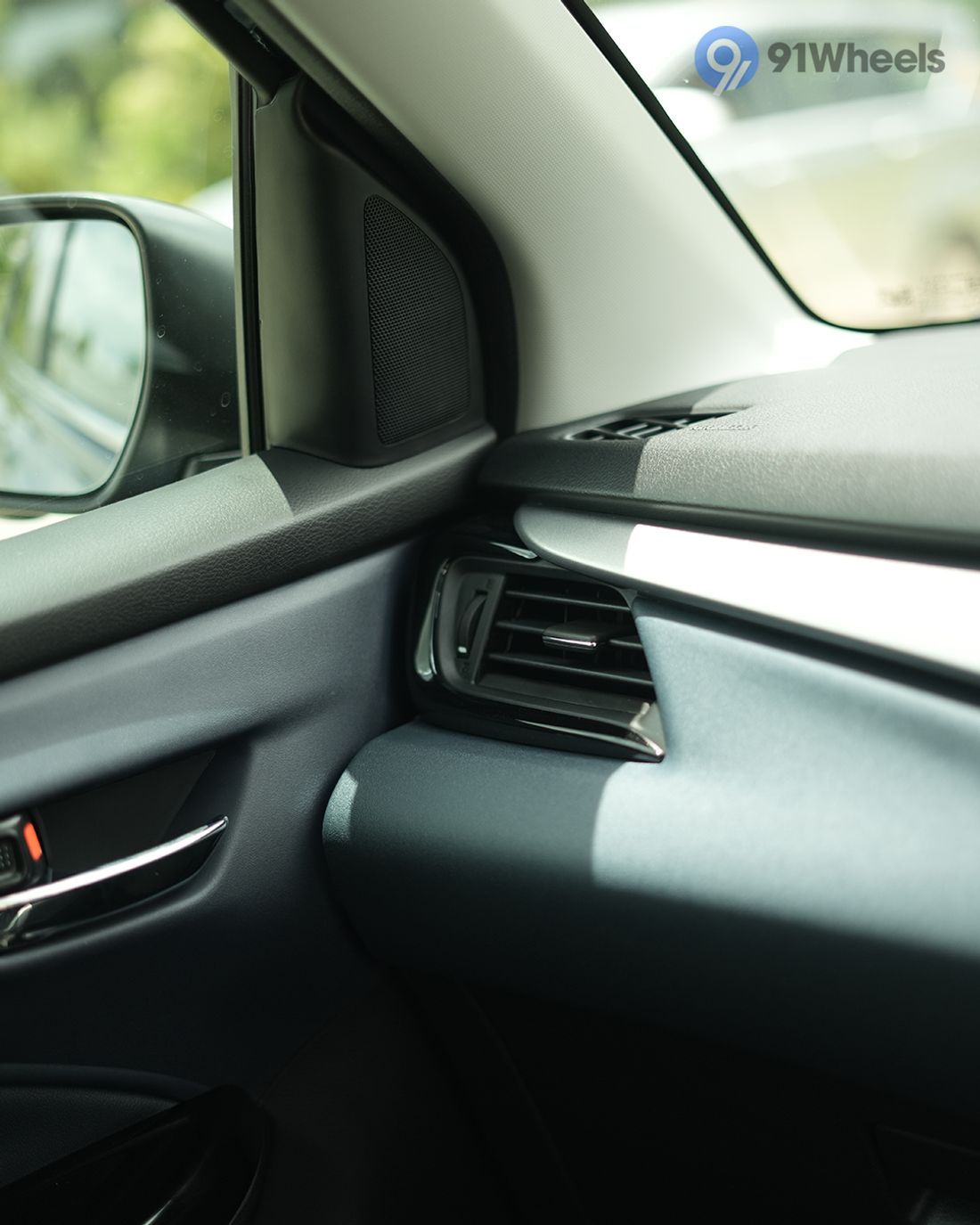 Front Passenger Air Vents Front Passenger Air Vents