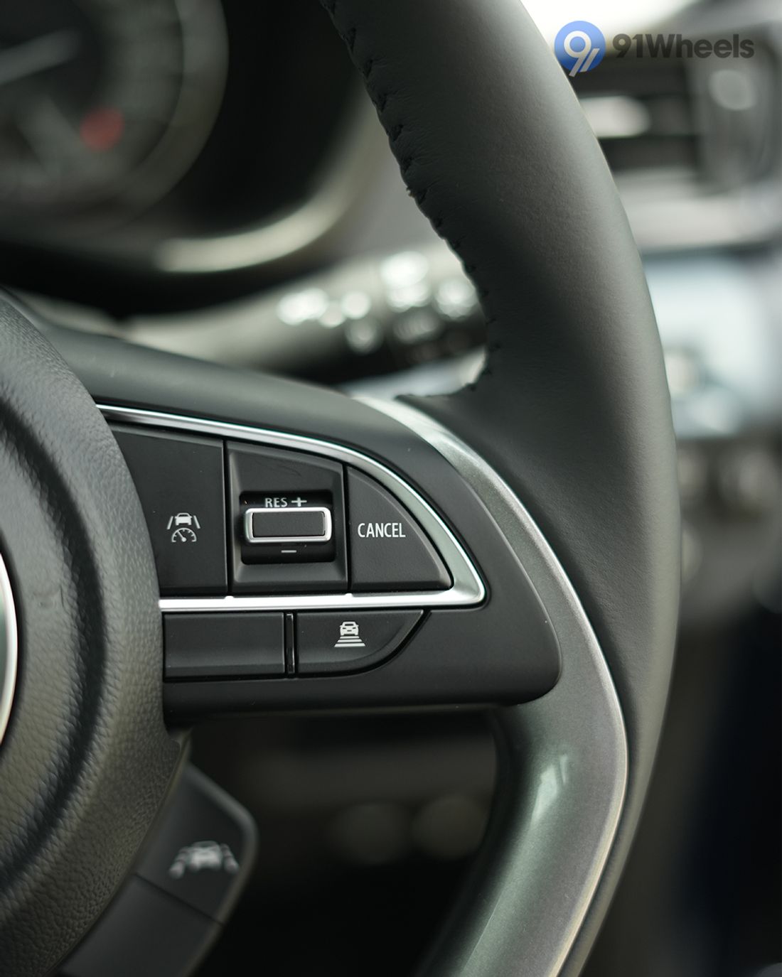 Right Steering Mounted Controls Right Steering Mounted Controls