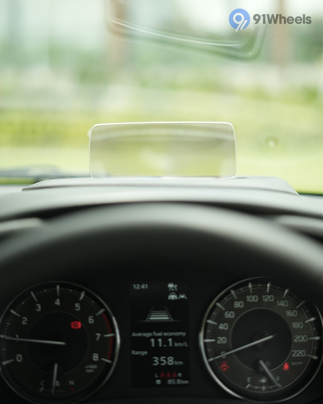 Head-Up Display (HUD) Head-Up Display (HUD)