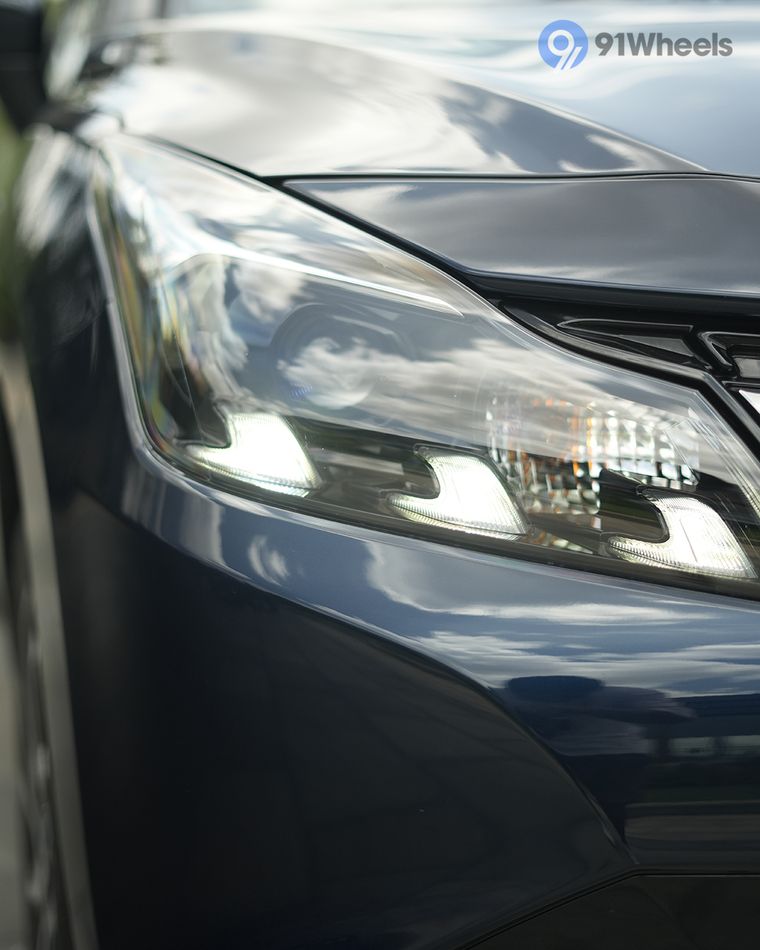 Headlights & Tail-lights - 1 Headlights & Tail-lights - 1