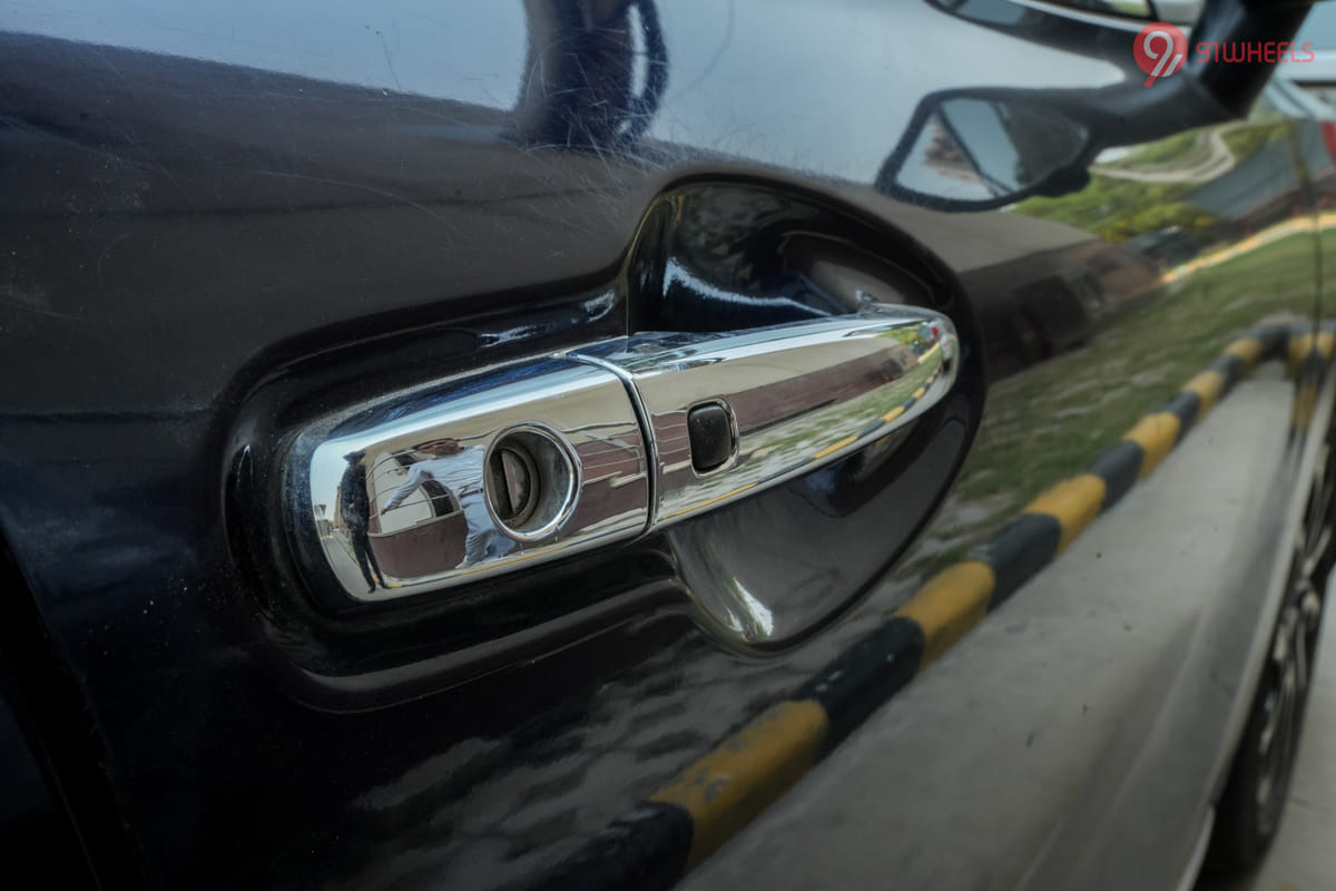 Maruti Suzuki Baleno Front Door Handle Maruti Suzuki Baleno Front Door Handle