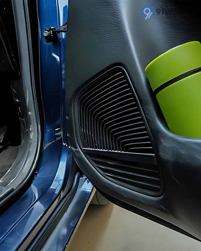 Infotainment & Charging - 2