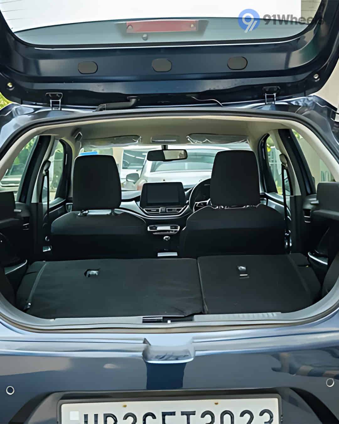 Bootspace Rear Seat Folded