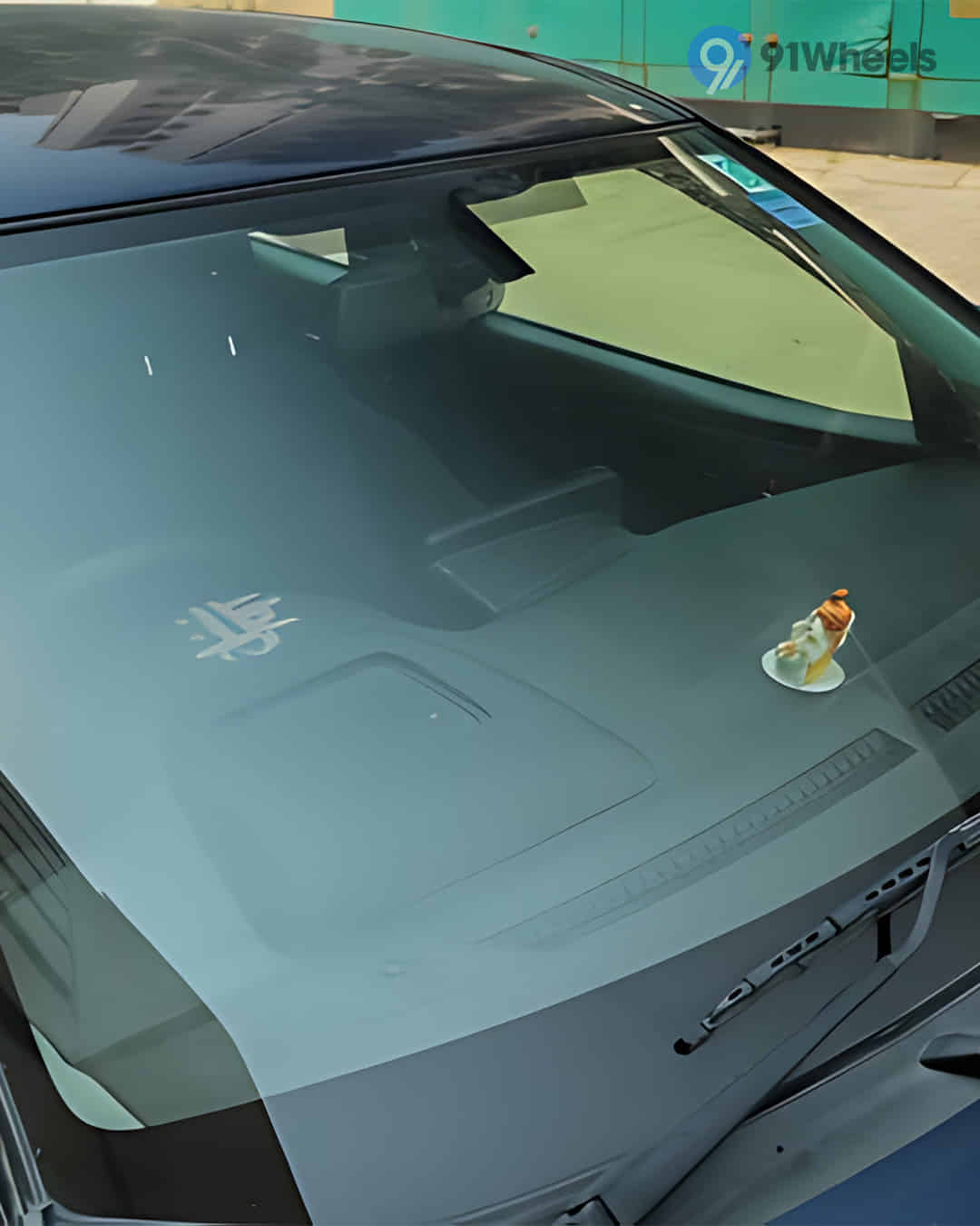 Front Windshield / Windscreen