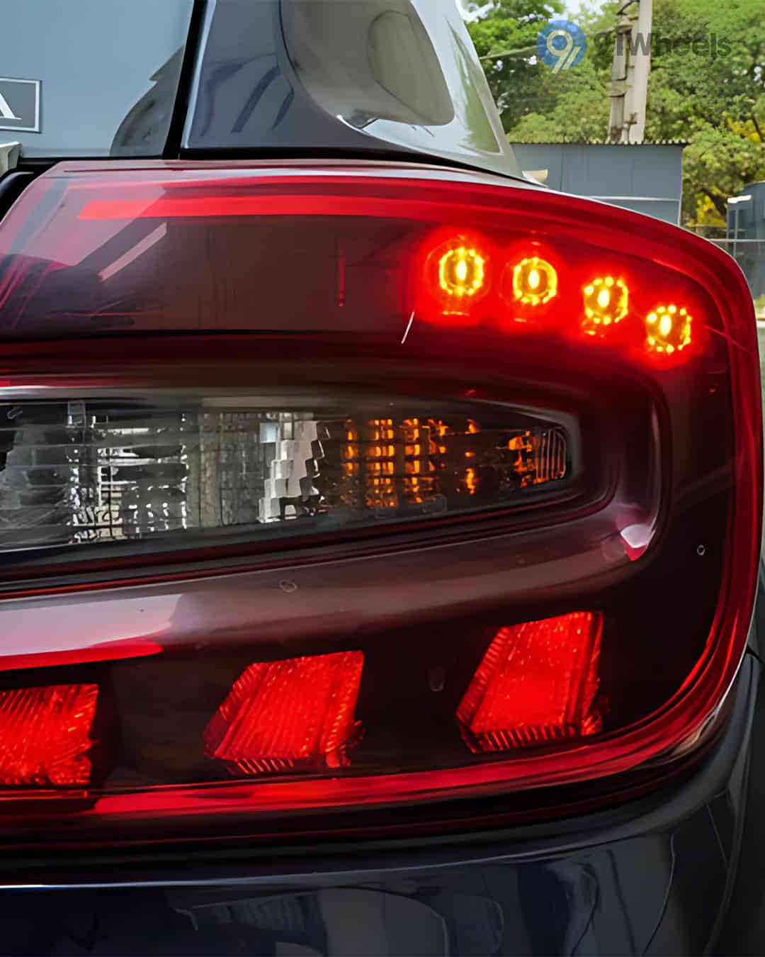 Tail Light / Tail Lamp