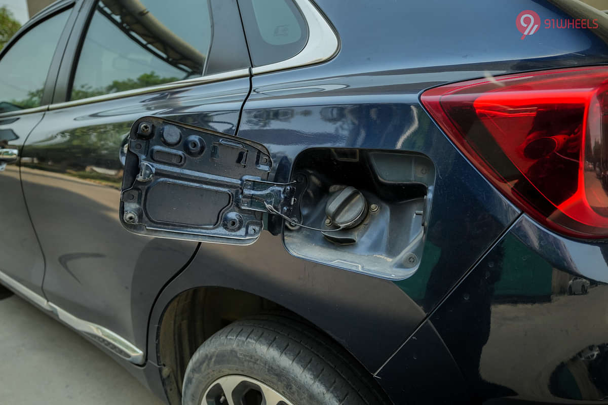 Maruti Suzuki Baleno Open Fuel Lid