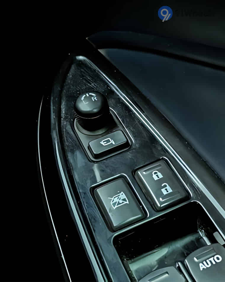 Driver Controls - 6