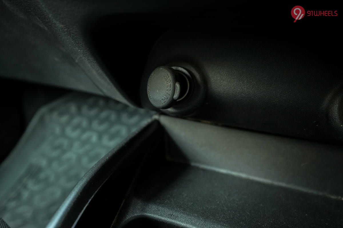 Maruti Suzuki Baleno Charging Outlet Maruti Suzuki Baleno Charging Outlet