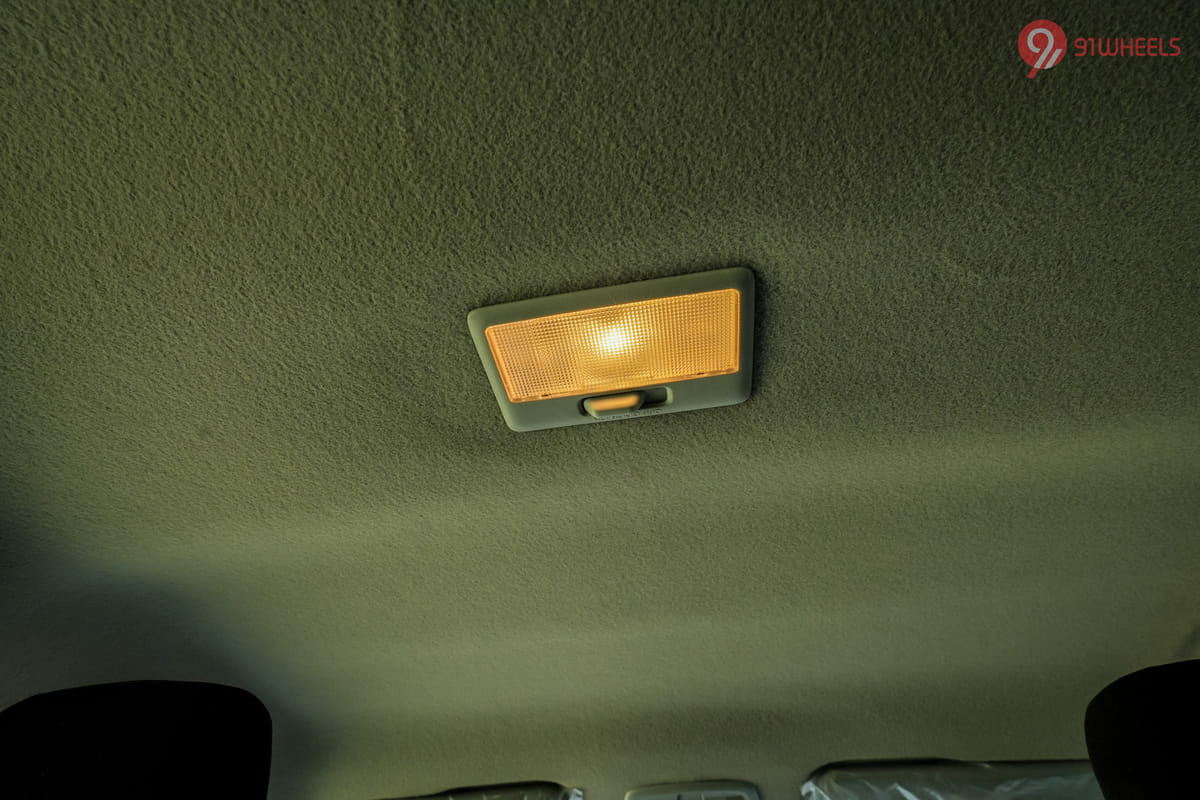 Maruti Suzuki Baleno Rear Row Roof Mounted Cabin Lamps Maruti Suzuki Baleno Rear Row Roof Mounted Cabin Lamps
