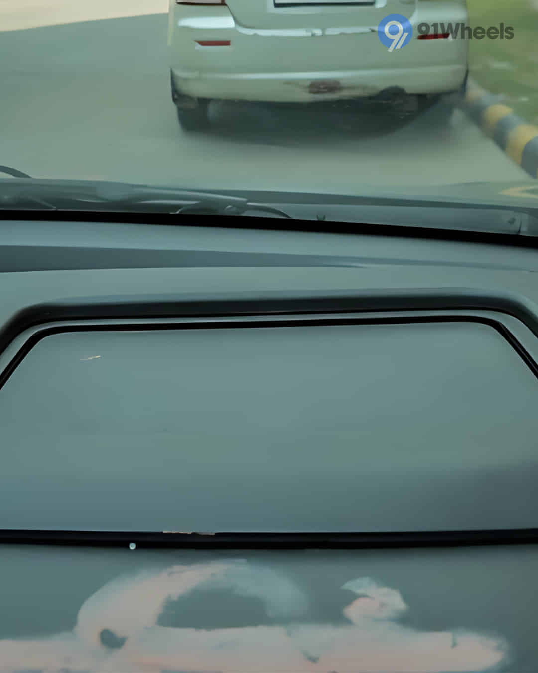 Central Dashboard Top Storage / Speaker