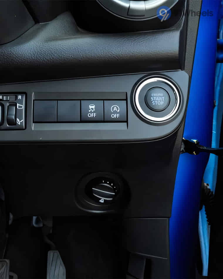 Dashboard & Front Cabin - 1