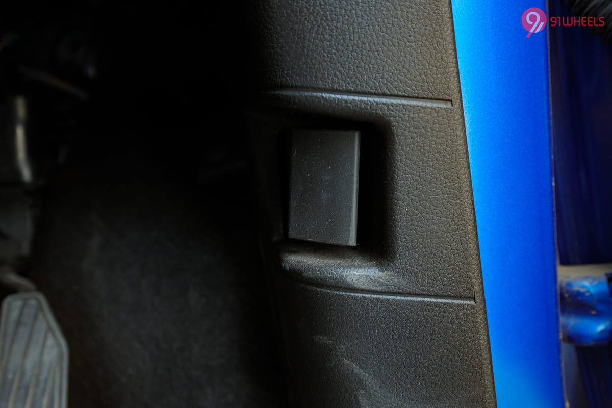 Maruti Suzuki Celerio Bonnet/Hood release