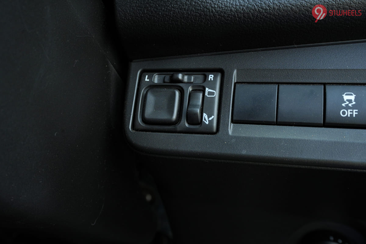 Maruti Suzuki Celerio Outer Rear View Mirror ORVM Controls