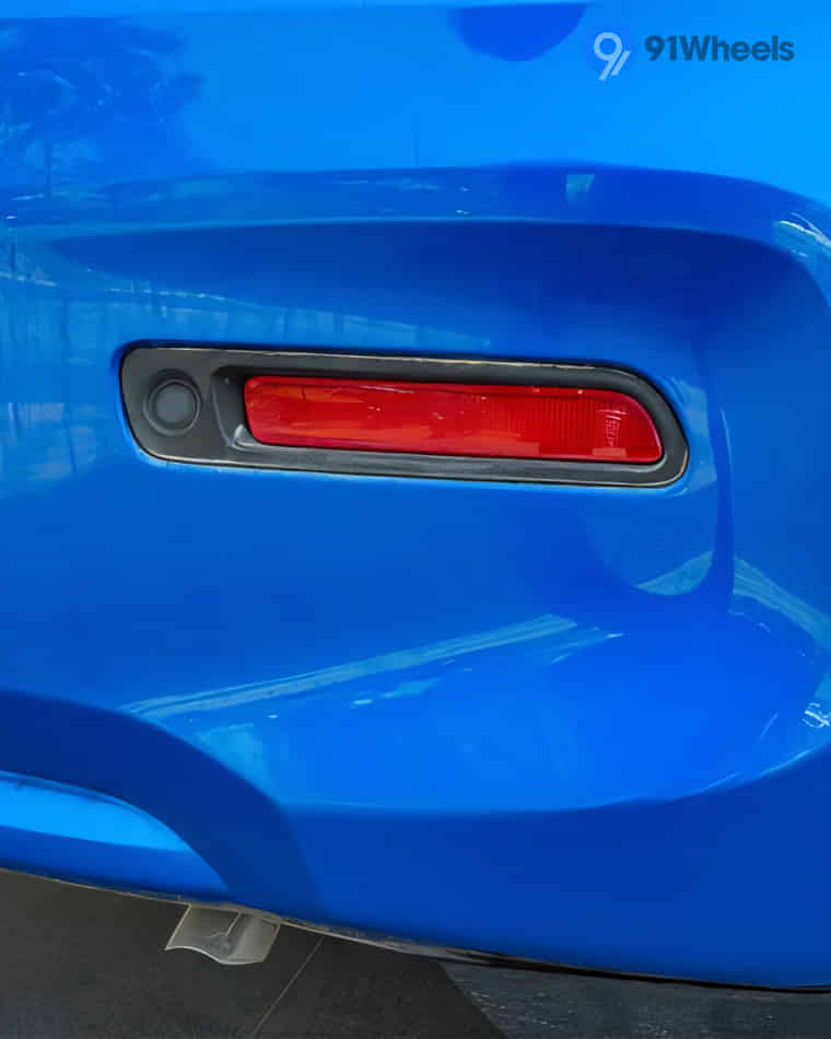 Headlights & Tail-lights - 6