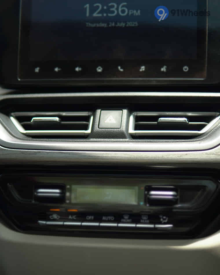 Dashboard & Front Cabin - 2