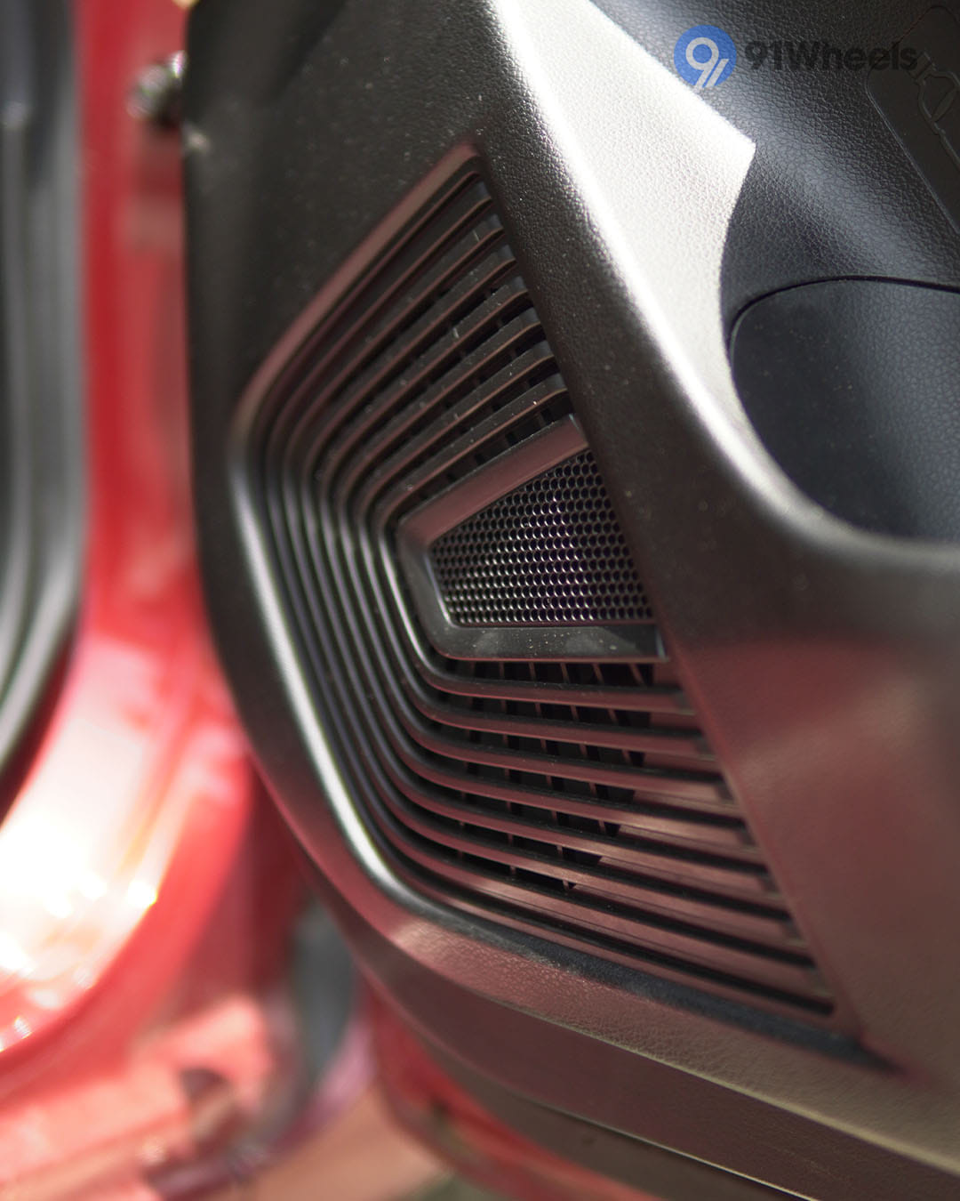 Infotainment & Charging - 2