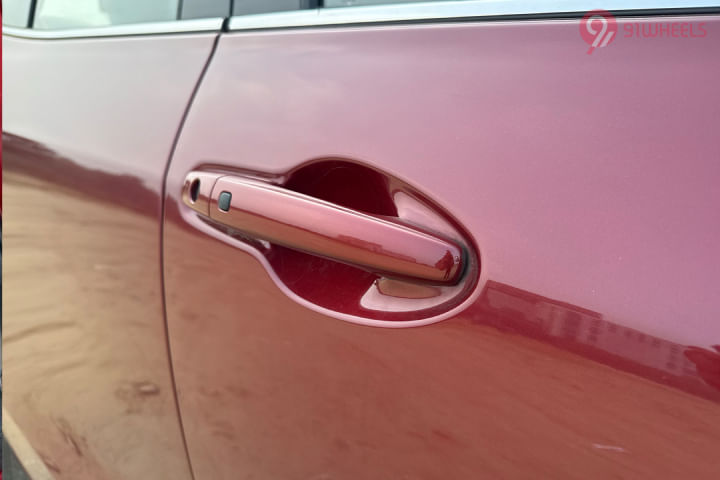 Maruti Suzuki Dzire Front Door Handle