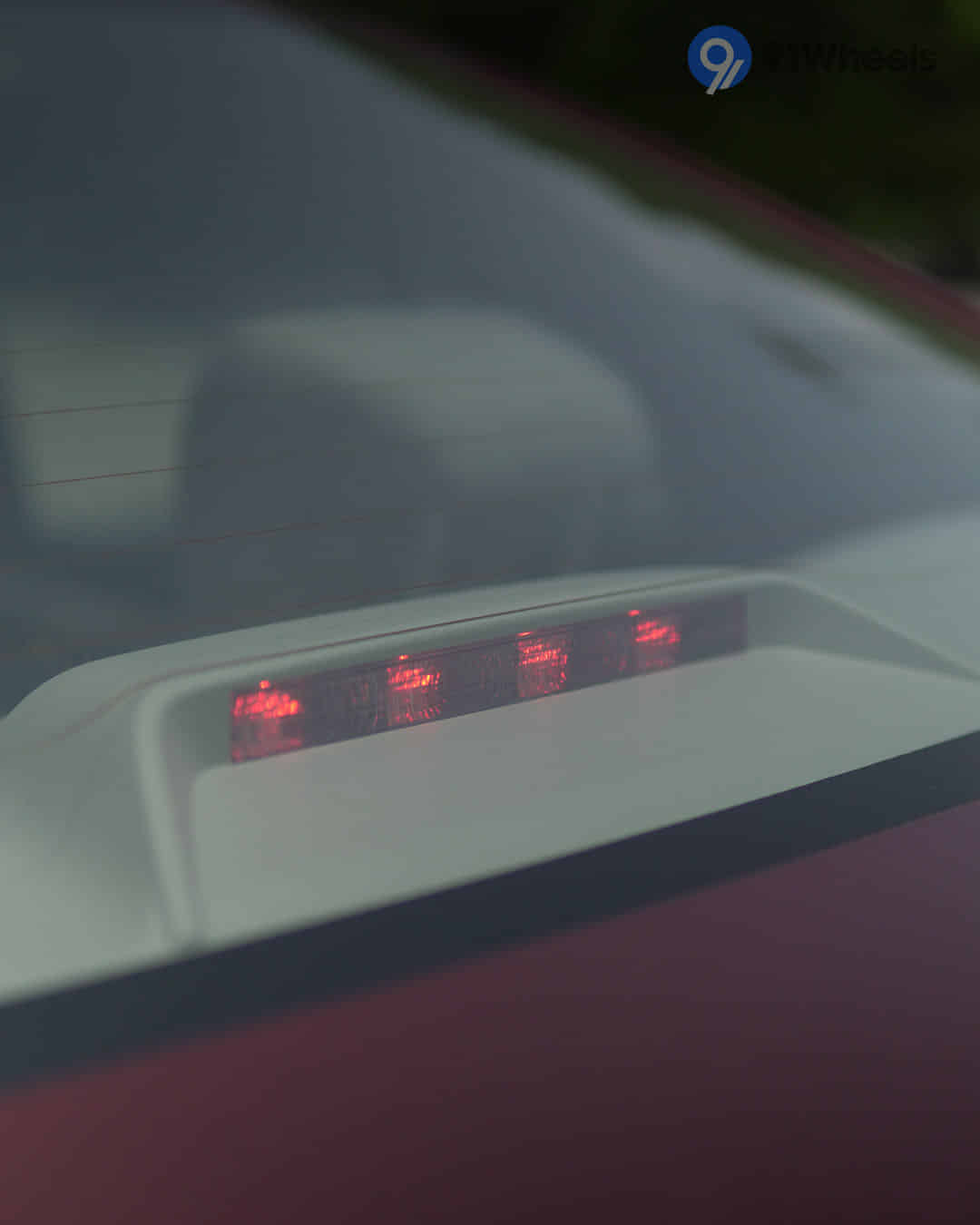 Rear High Mounted Stop Lamp