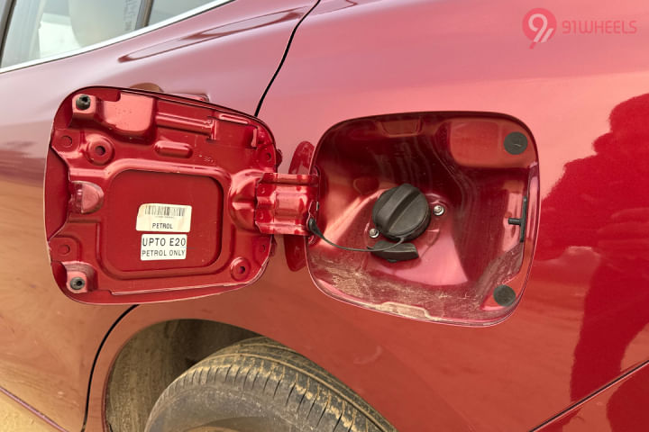 Maruti Suzuki Dzire Open Fuel Lid