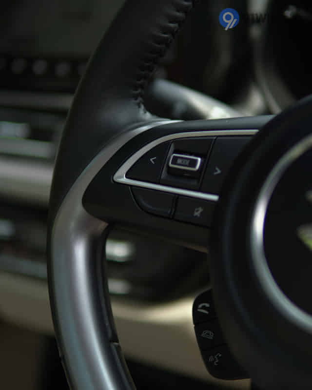 Dzire Left Steering Mounted Controls