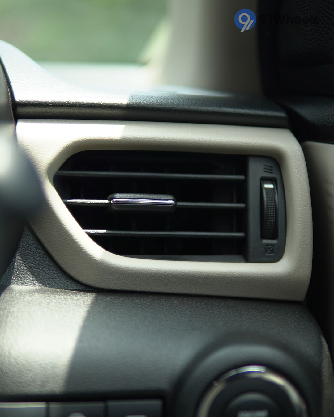 Maruti Suzuki Dzire Right Side Air Vents