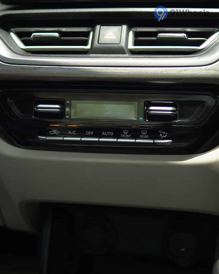 Dashboard & Front Cabin - 1