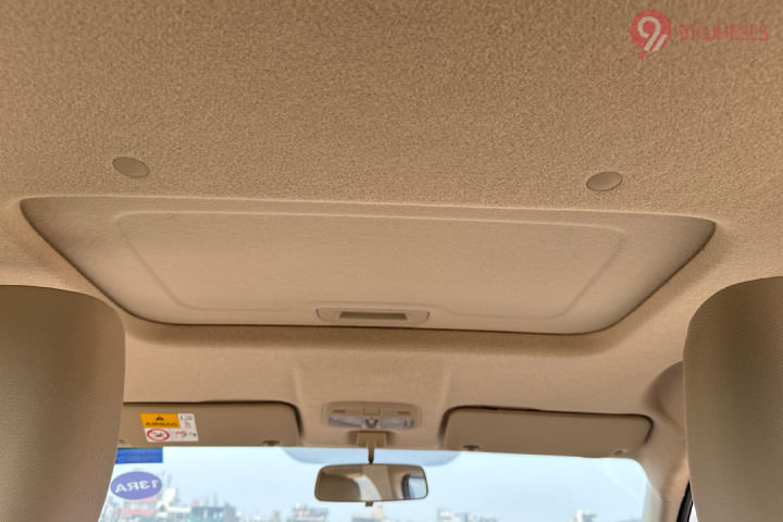 Maruti Suzuki Dzire Cabin Roof