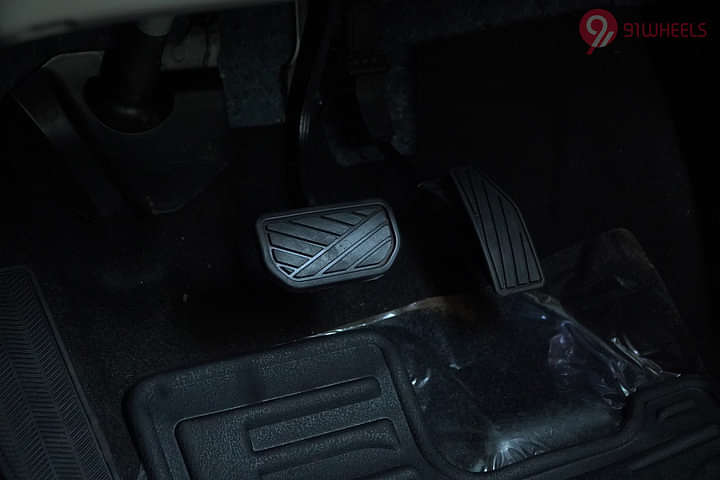 Maruti Dzire Dead Pedal