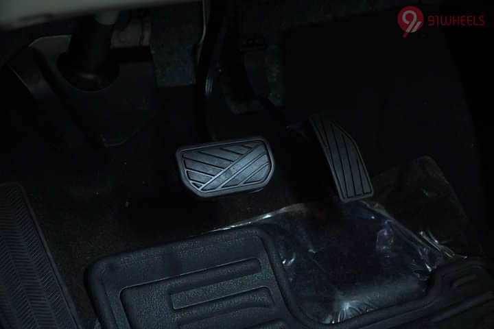Maruti Suzuki Dzire Dead Pedal