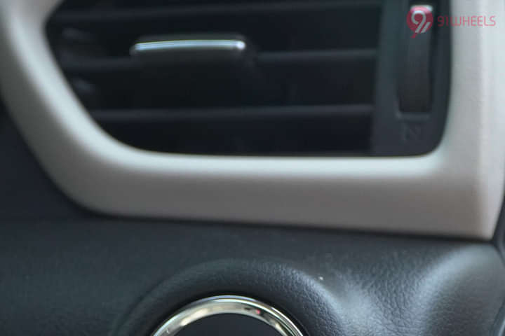 Maruti Suzuki Dzire Right Side Air Vents