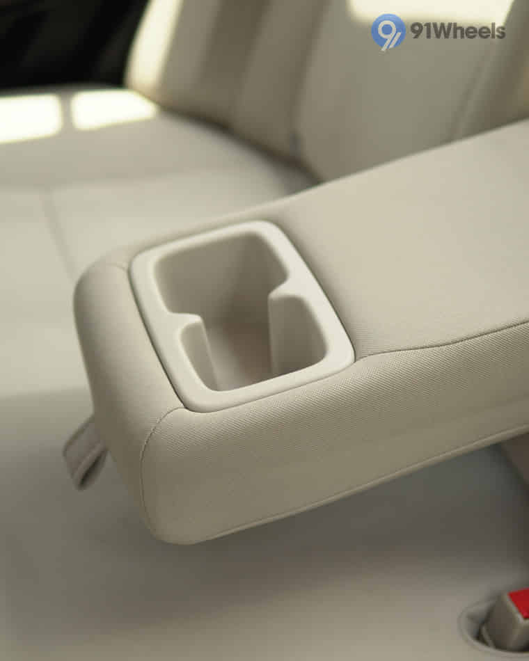Seats & Cabin Comfort - 2