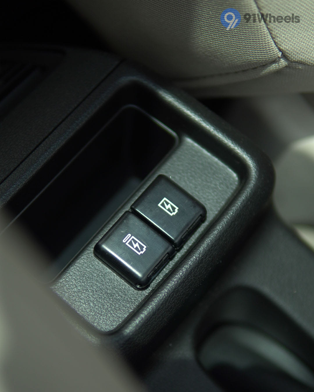 Maruti Suzuki Dzire Rear Row Charging Point