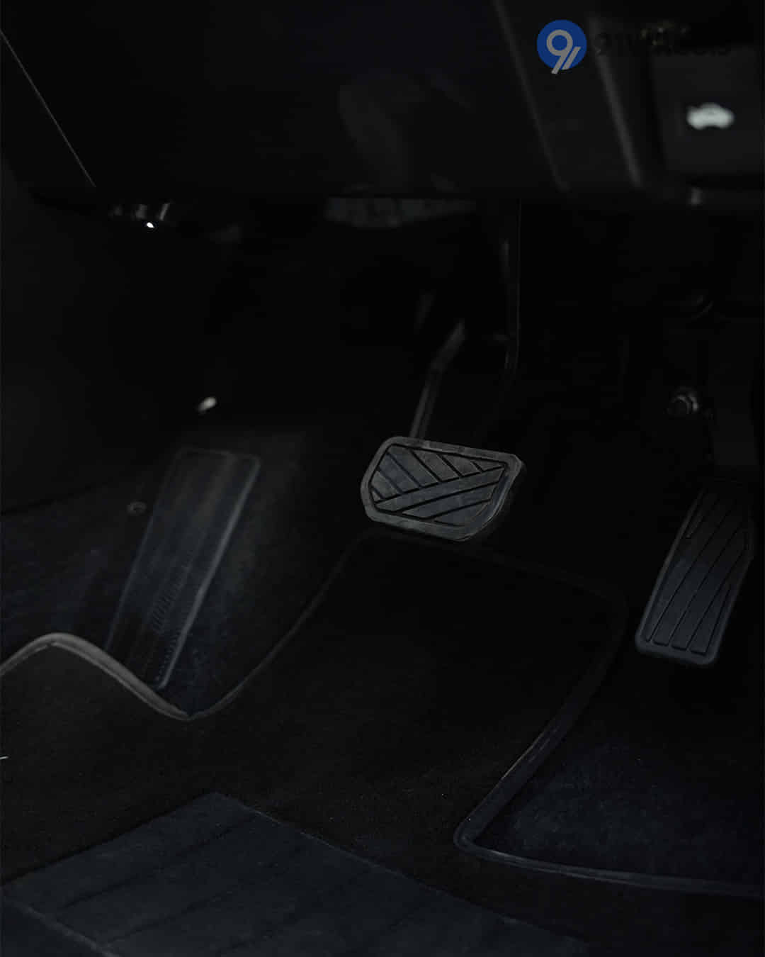 Pedals / Foot Controls